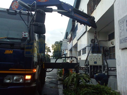 Lorry Crane 18.0 ton - Unloading Machine