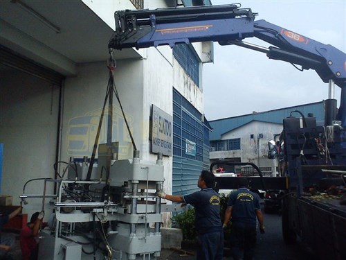 Lorry Crane 18.0 ton - Unloading Machine