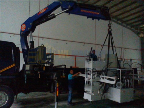 Lorry Crane 18.0 ton - Unloading Machine