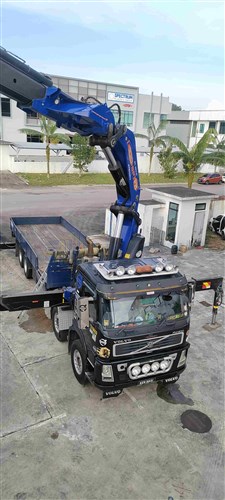 Lorry Crane