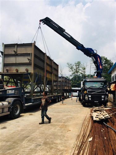 Lorry Crane