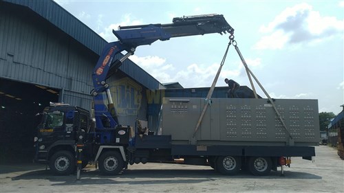 Lorry Crane