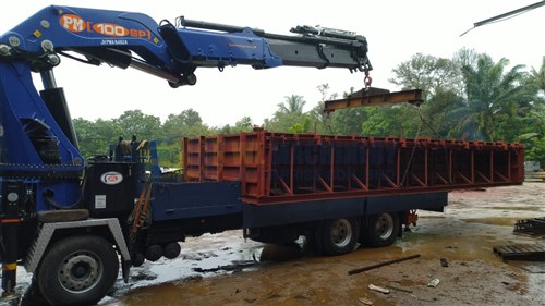 Lorry Crane