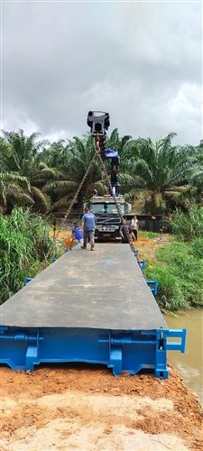 Lorry Crane