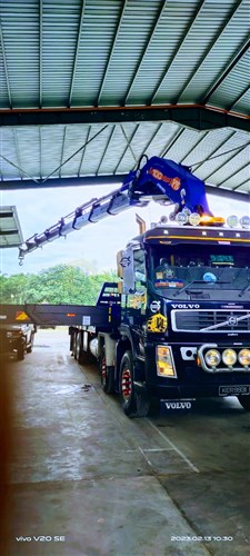 Lorry Crane