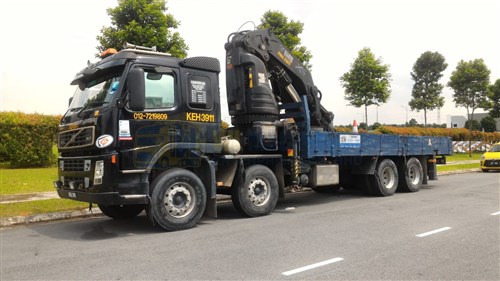 Lorry Crane