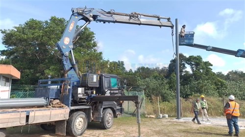 Lorry Crane