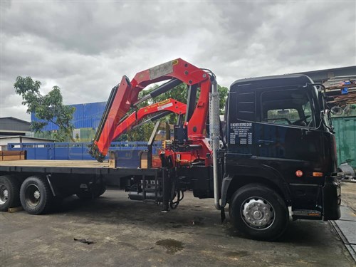 Lorry Crane