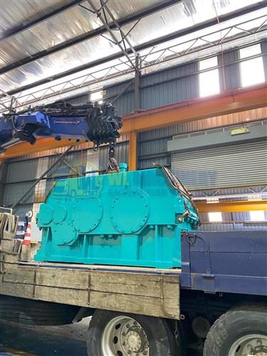 Lorry Crane